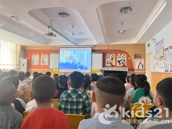 湖南长沙市天心区教育局天悦幼儿园开展"快乐游戏,幸福成长""六一"