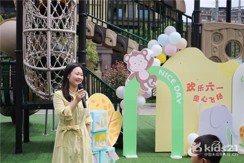 湖南白沙卢浮原著幼儿园六一儿童节与大自然对画
